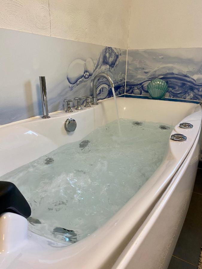 Eifelstein, Apartment Mit Whirlpool Und Ofen Dahlem  Εξωτερικό φωτογραφία
