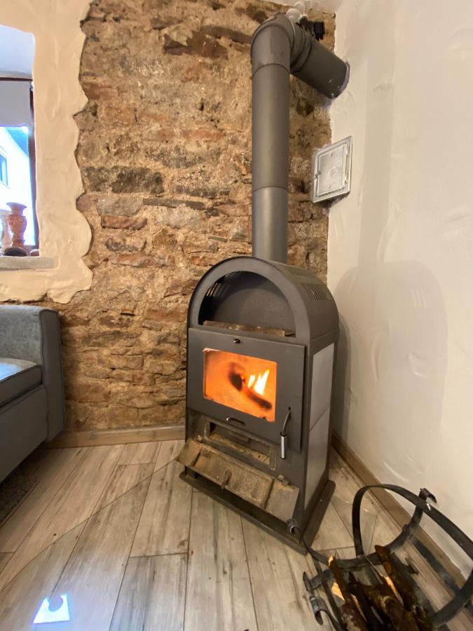 Eifelstein, Apartment Mit Whirlpool Und Ofen Dahlem  Εξωτερικό φωτογραφία